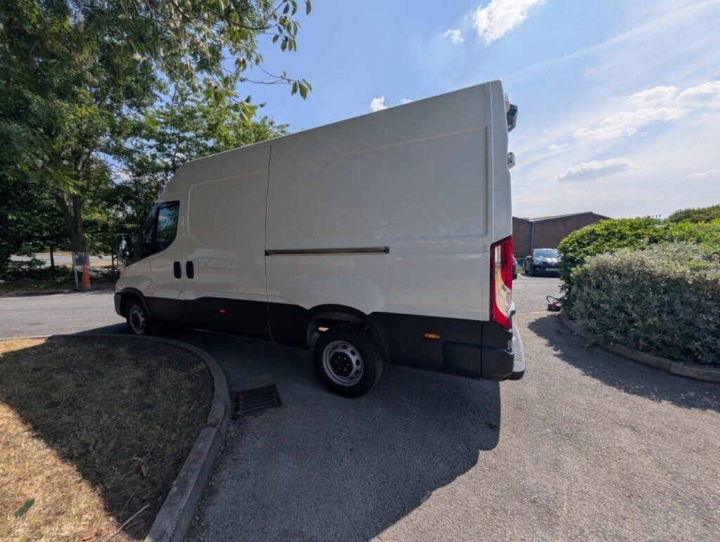 Iveco Daily 35S16 12Cu Van 156HP