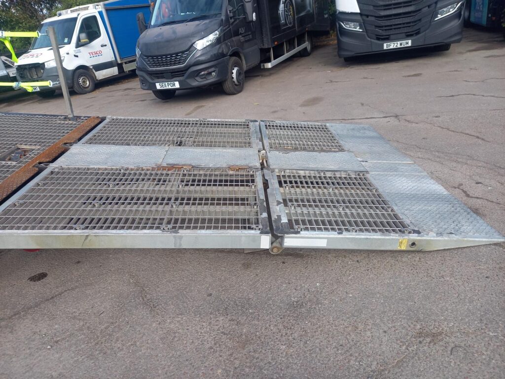 Iveco Eurocargo Eurocargo 180E25S S-A