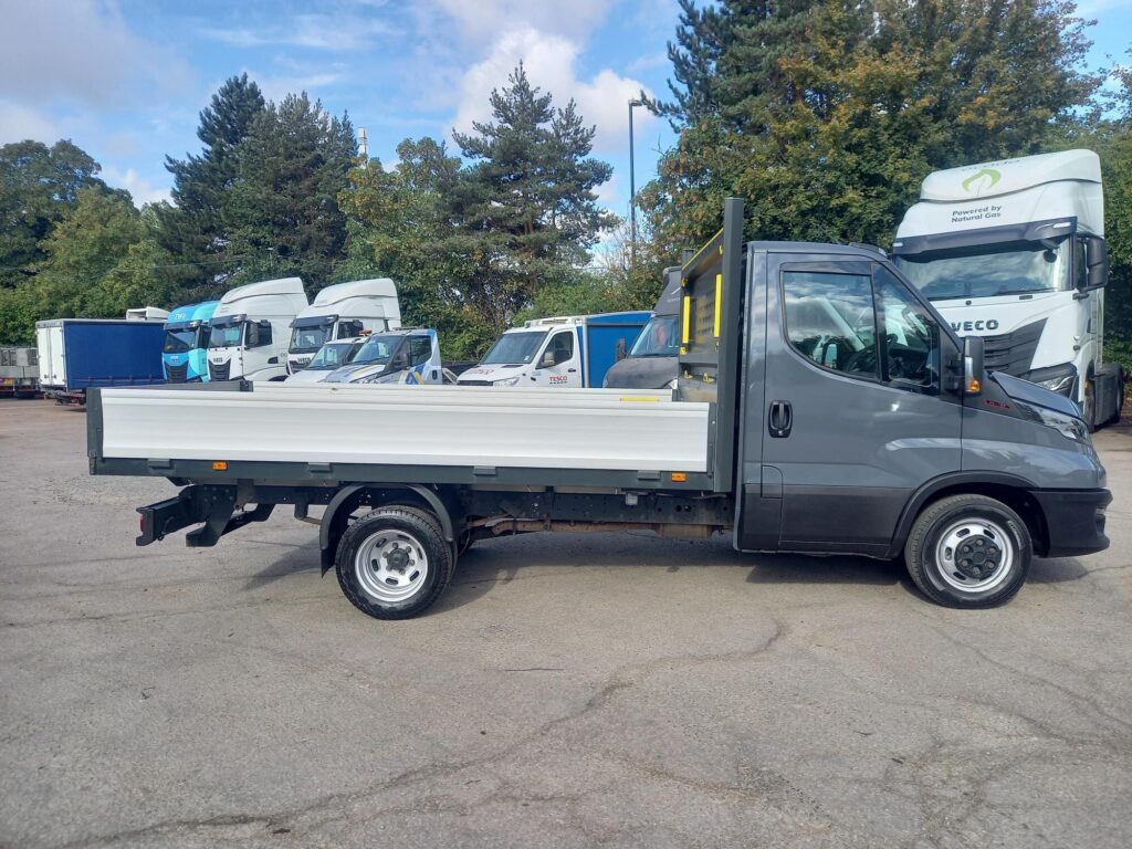 Iveco Daily 3.0D HPI 18V 35C 3450 Dropside 2dr Diesel Manual MWB Euro 6 (DRW) (180 ps)