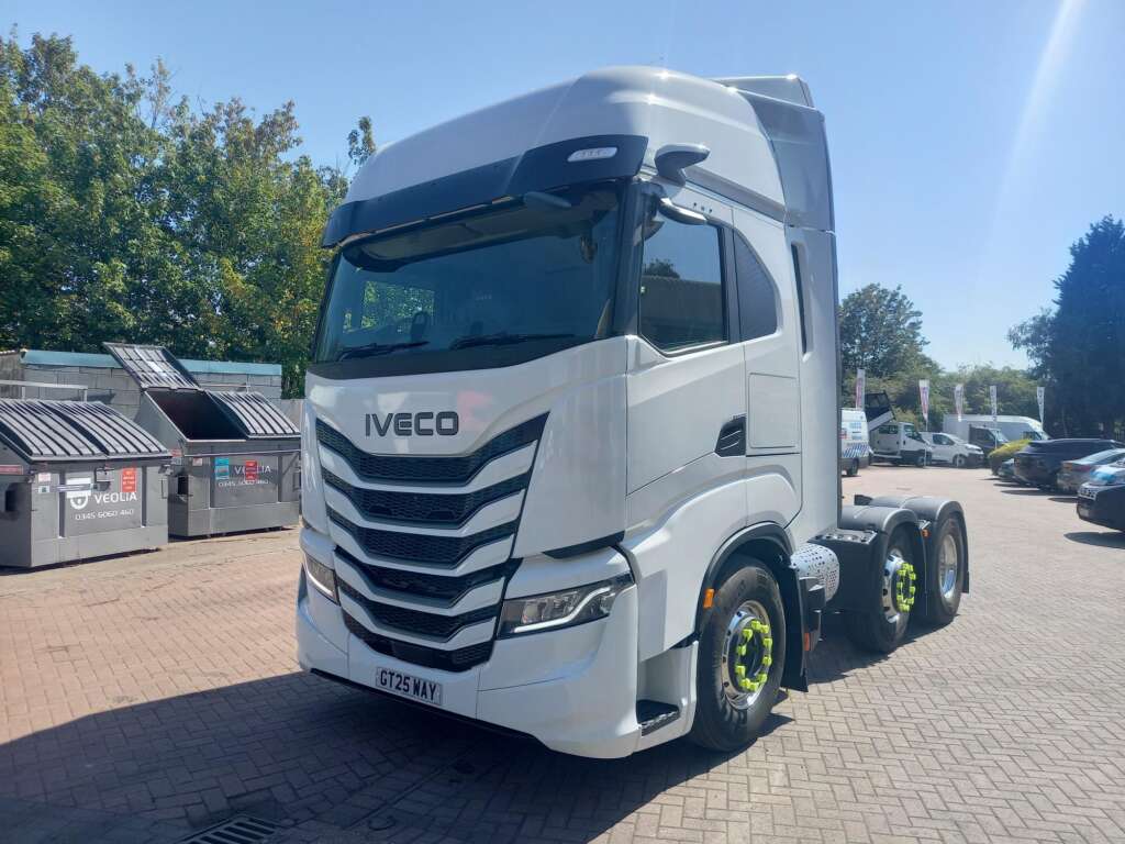 Iveco MY24 S-WAY AS440S58 TX/FP 580hp 6×2 Full Air Suspension