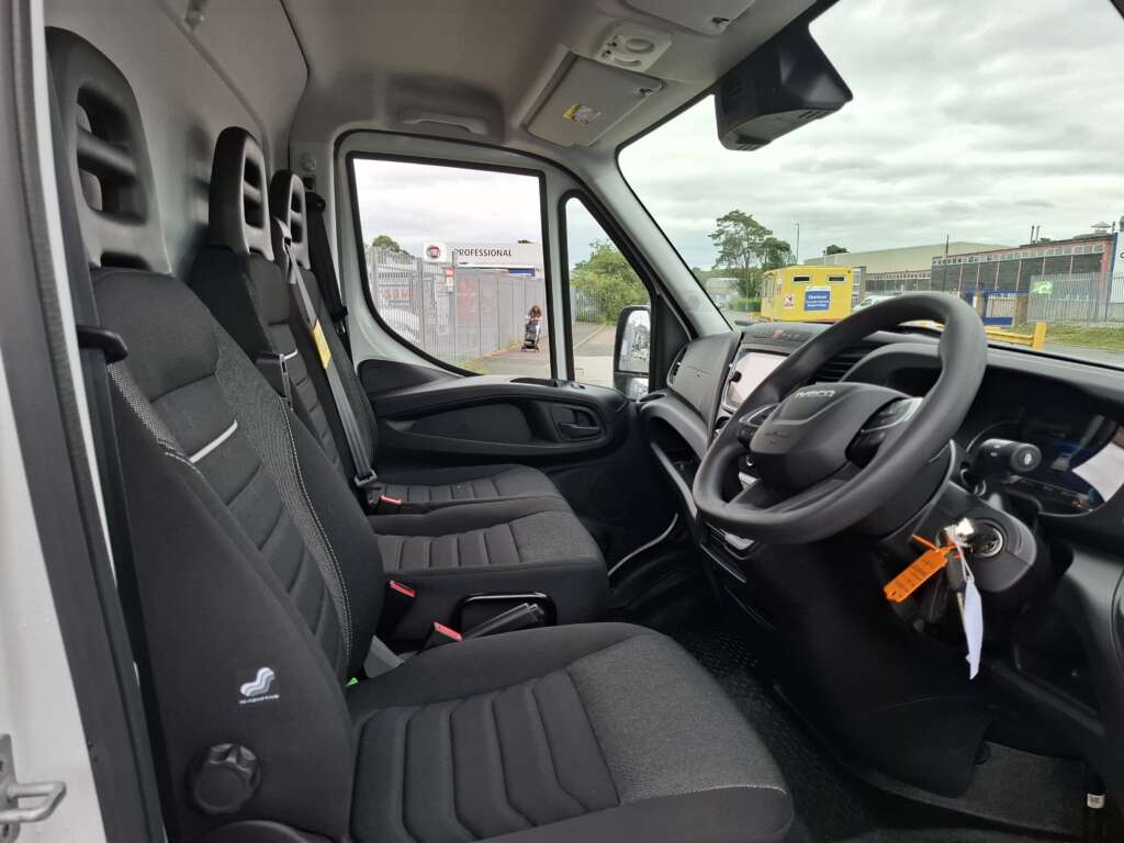 Iveco Daily 35C14A8 Hi-Matic Luton Tail Lift
