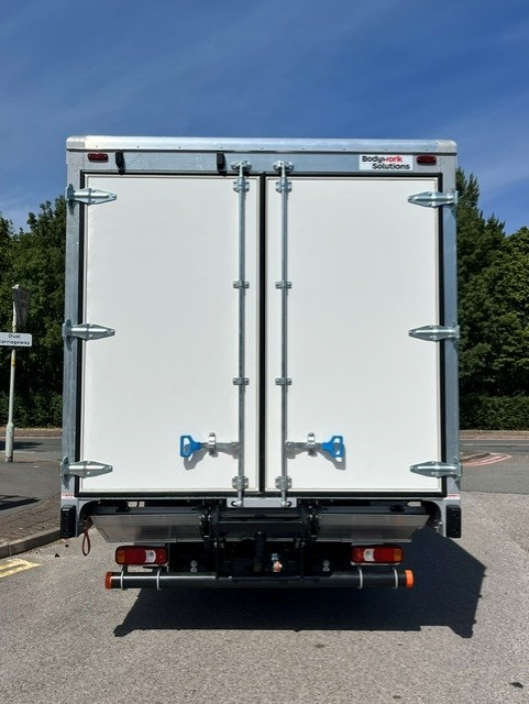 72C18A8 Hi-Matic Curtain & Tuckaway Tail Lift