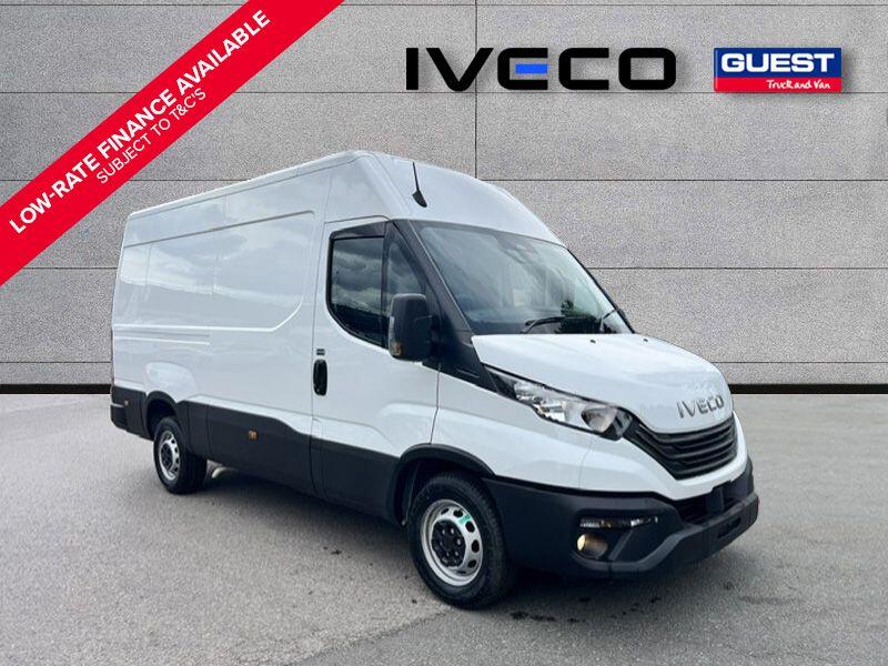 Iveco Daily MY24 35S14 12Cu 3520L H2Van