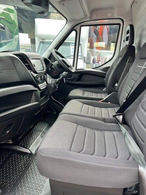 Iveco Daily MY24 35S14 12Cu 3520L H2Van
