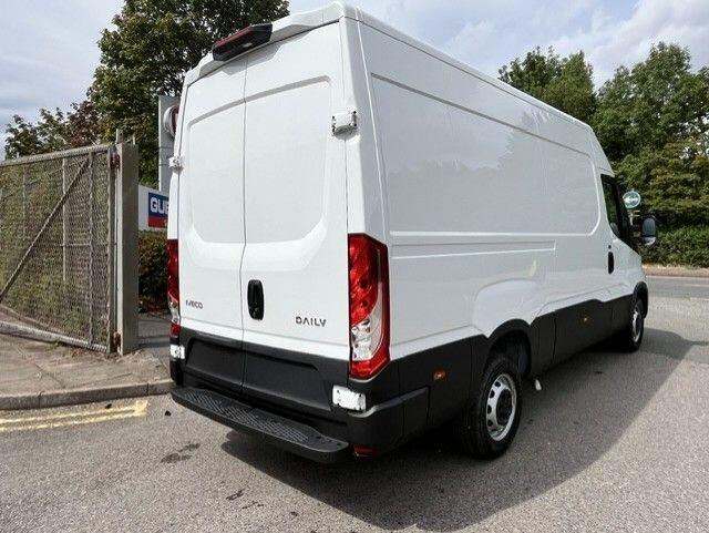 Iveco Daily MY24 35S14 12Cu 3520L H2Van
