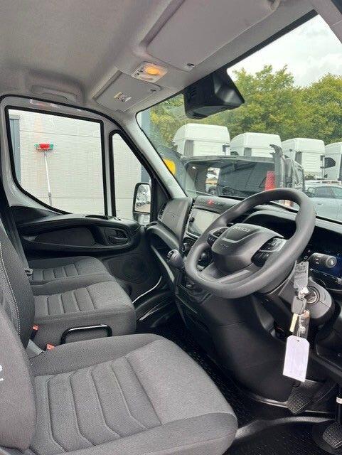 Iveco Daily MY24 35S14 12Cu 3520L H2Van