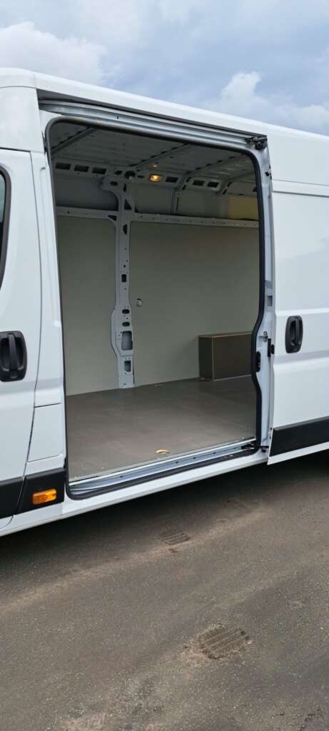 Fiat Ducato Maxi Panel Van L3H2 3.5T Diesel 180PS Automatic (MY25)