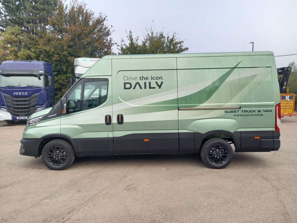 Iveco Daily 35S16 Hi Matic 3520L Panel Van