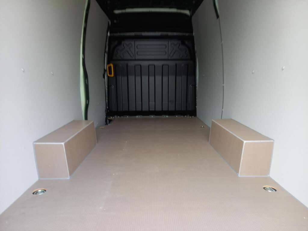 Iveco Daily 35S16 Hi Matic 3520L Panel Van