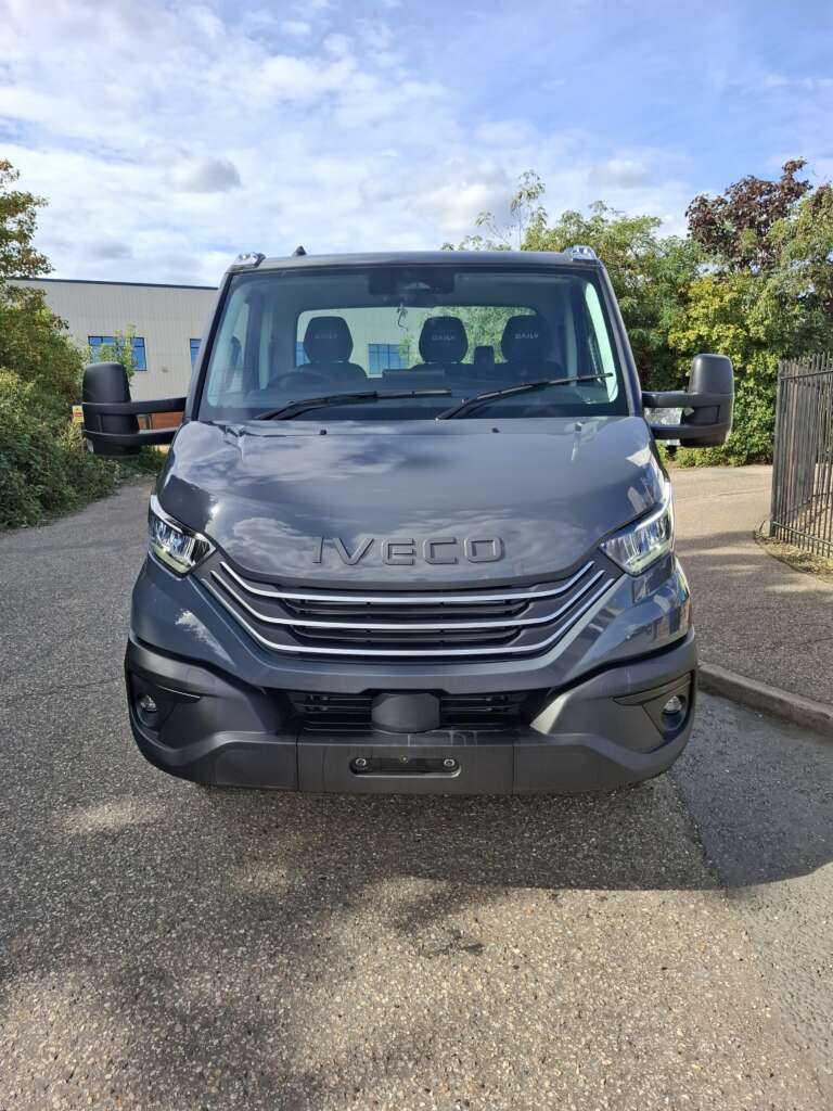 Iveco Daily 72C18A8 ‘Special Spec’ 4350mm Chassis Cab (Circa 5.3m Body ext)