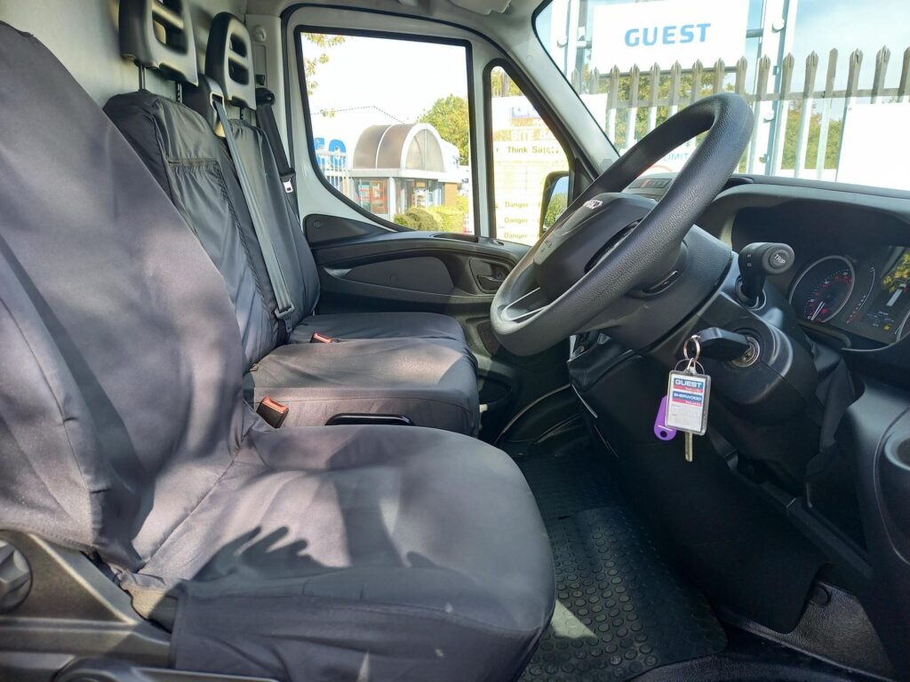 Iveco Daily 2.3D HPI 14V Business 35S 4100 Panel Van 5dr Diesel HiMatic LWB H2 Euro 6 (s/s) (136 ps)