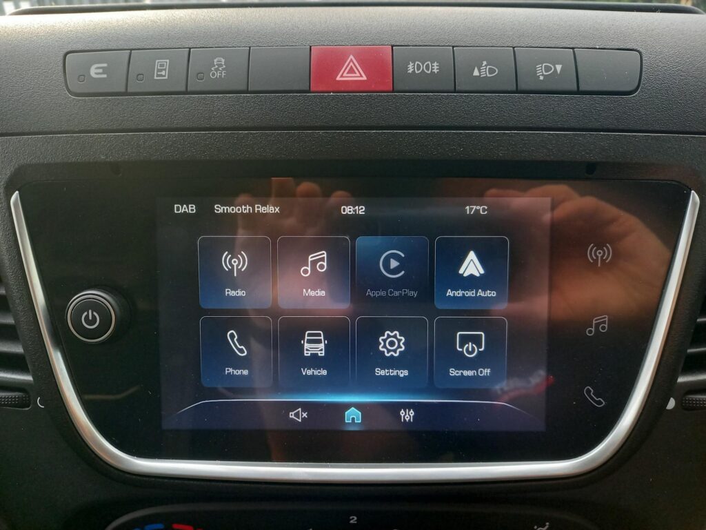 Iveco Daily 2.3D HPI 14V 35S 4100 Panel Van 5dr Diesel HiMatic LWB H2 Euro 6 (s/s) (136 ps)
