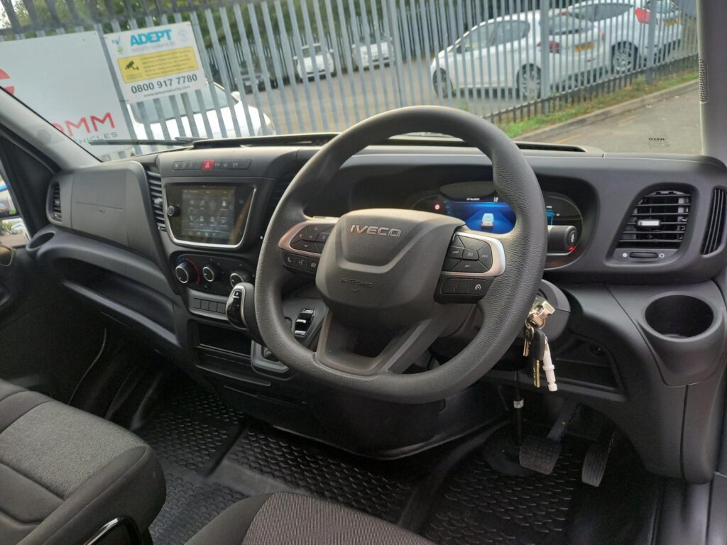 Iveco Daily 2.3D HPI 14V 35S 4100 Panel Van 5dr Diesel HiMatic LWB H2 Euro 6 (s/s) (136 ps)