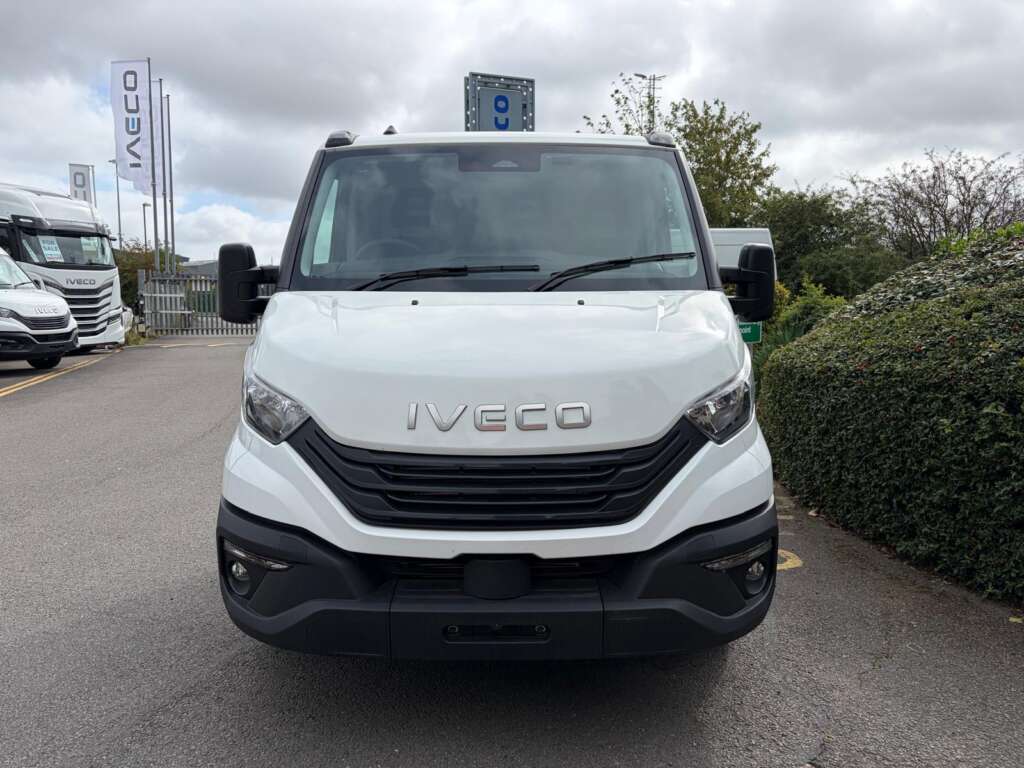 Iveco Daily 35S14A8 3750mm Chassis Cab (Circa 4.5m Body ext.) – One Only