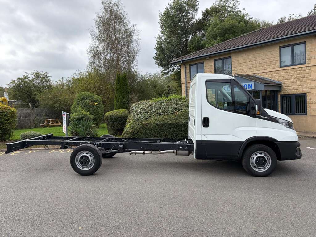 Iveco Daily 35S14A8 3750mm Chassis Cab (Circa 4.5m Body ext.) – One Only