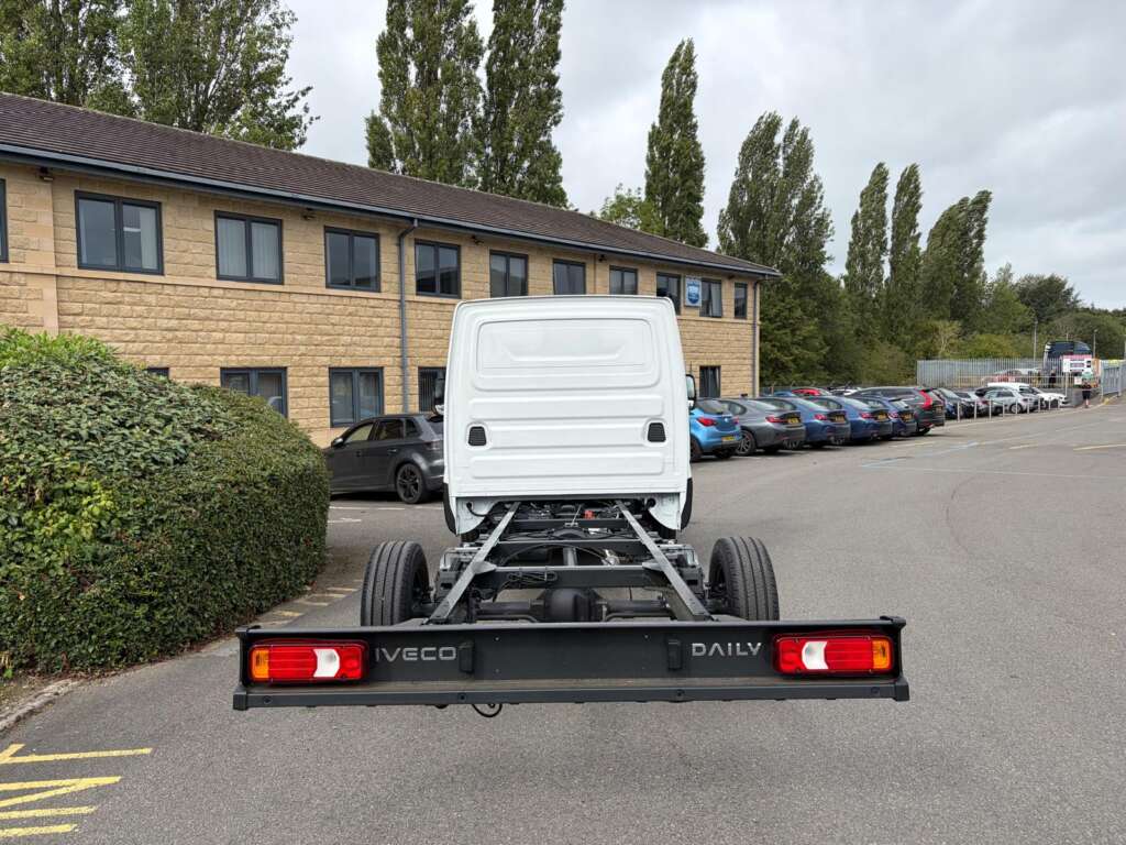 Iveco Daily 35S14A8 3750mm Chassis Cab (Circa 4.5m Body ext.) – One Only