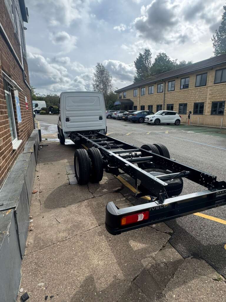 Iveco Daily 72C21A8 5100mm Chassis Cab (Circa 6.2m Body ext)