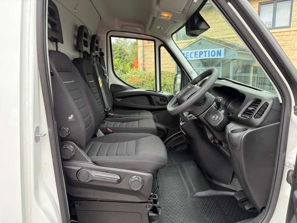 Iveco Daily 35S14A8 3750mm Chassis Cab (Circa 4.5m Body ext.) – One Only