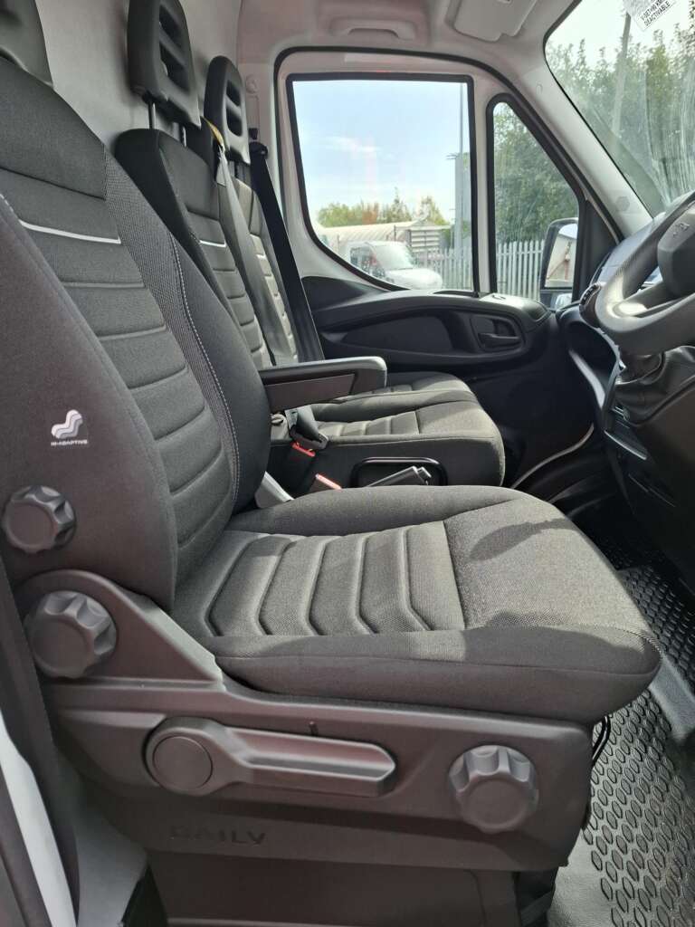 Iveco Daily 35S16V XLWB High Roof 16m³ (Circa 4.8m Int. Load length)