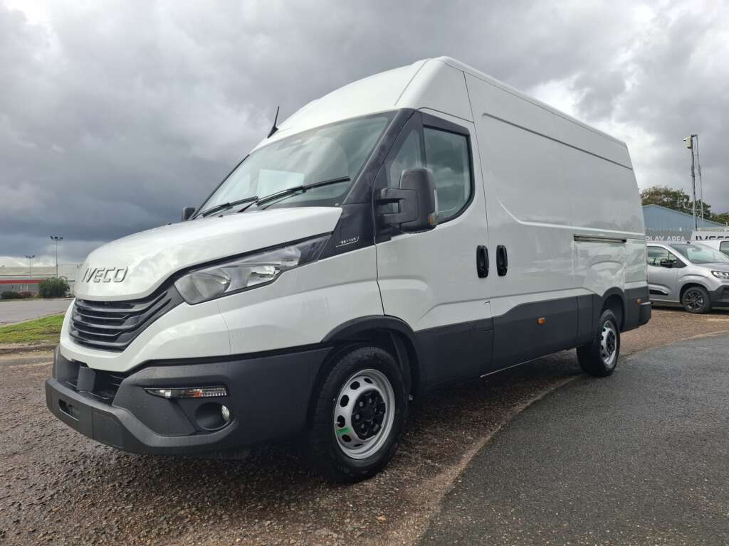 Iveco Daily 35S14V LWB High Roof 12m³ (Circa 3.5m Int. Load Length)