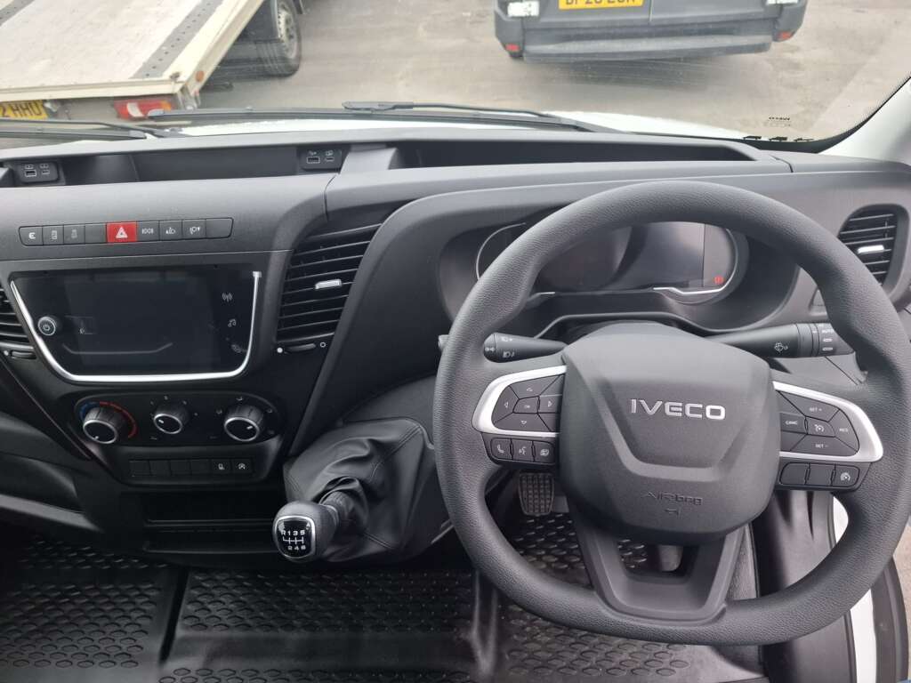 Iveco Daily 35S14V LWB High Roof 12m³ (Circa 3.5m Int. Load Length)