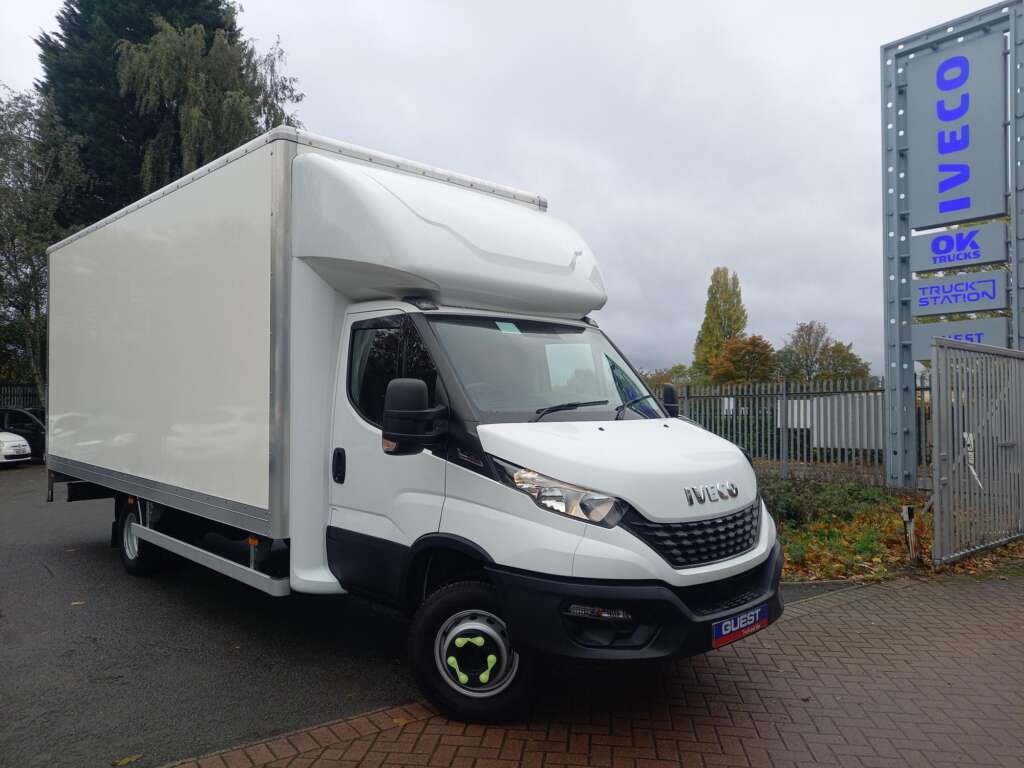 Iveco Daily 72C18 180HP Hi Matic 4750WB Luton Box