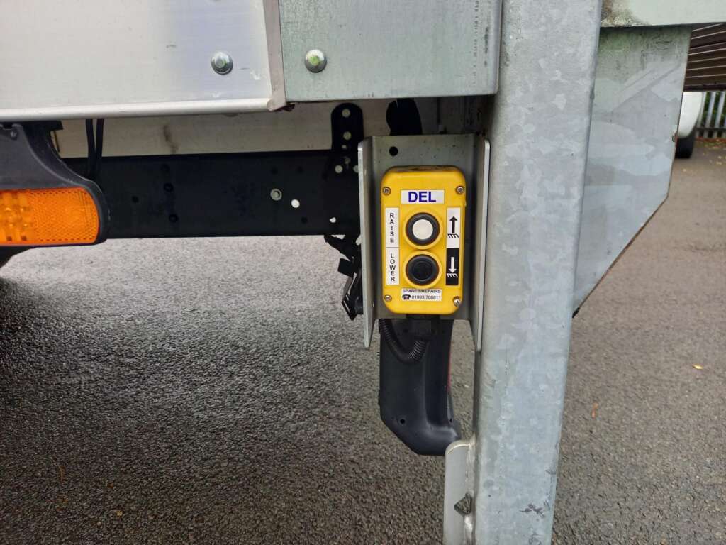 Iveco Daily 72C18 180HP Hi Matic 4750WB Luton Box