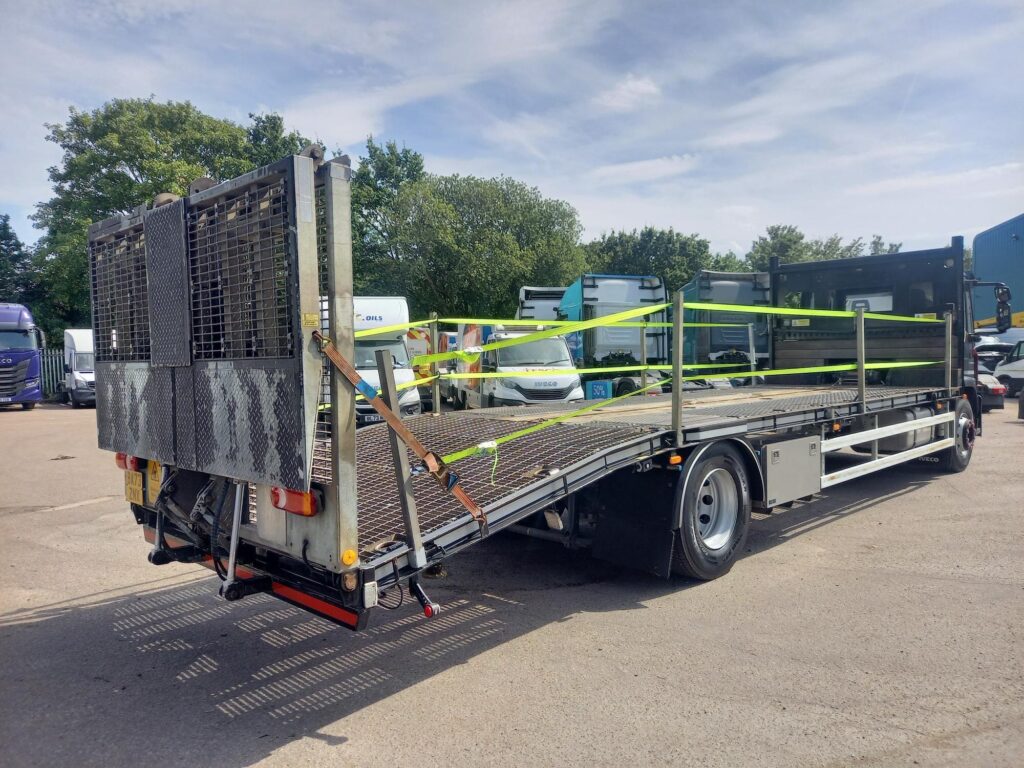Iveco Eurocargo Eurocargo 180E25S S-A 29ft Beavertail