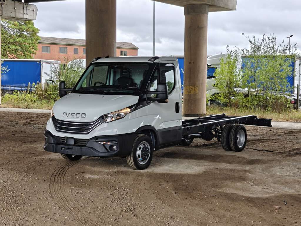 Iveco Daily 35C14HA8 4100mm Chassis Cab (Circa 4.9m Body ext.)