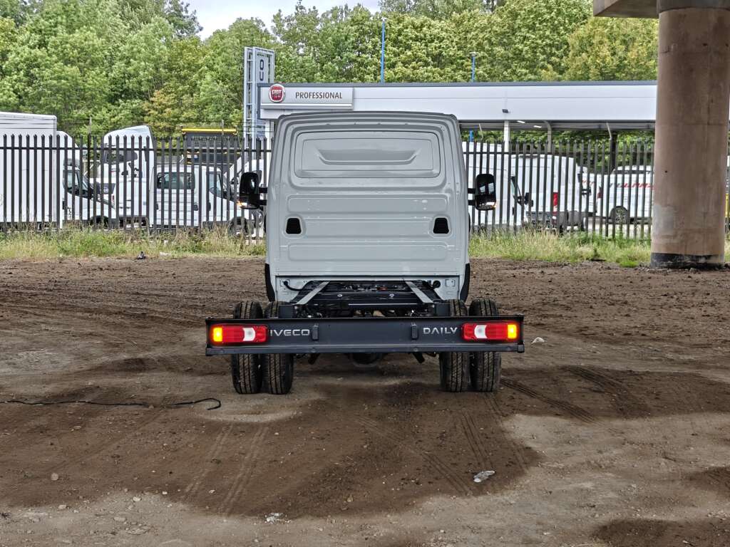 Iveco Daily 35C14HA8 4100mm Chassis Cab (Circa 4.9m Body ext.)