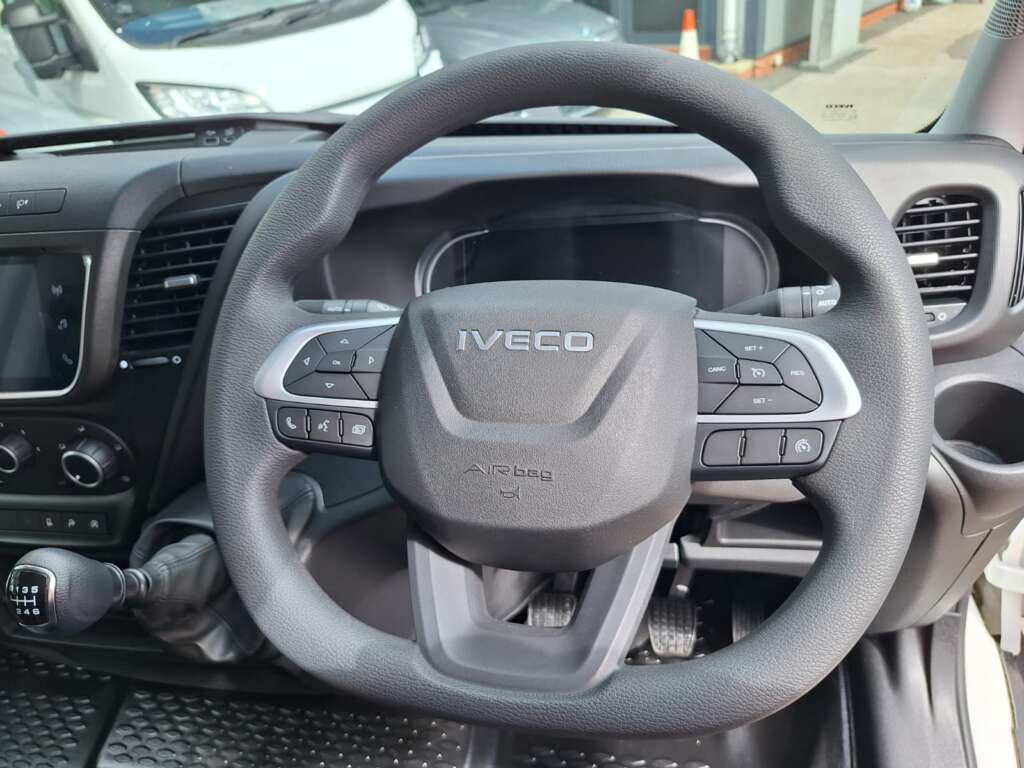 Iveco Daily 35S14BV XLWB High Roof 16m³ (Circa 4.6m Int. Load Length)