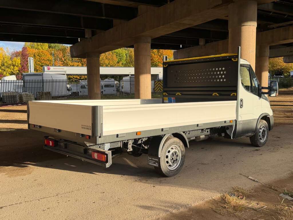 Iveco Daily 35S14A8 3.6m Dropside Body