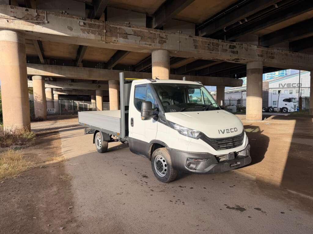 Iveco Daily 35S14A8 3.6m Dropside Body